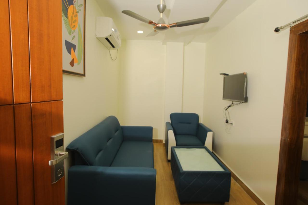 Radha Rani Residency Khammam Exterior foto